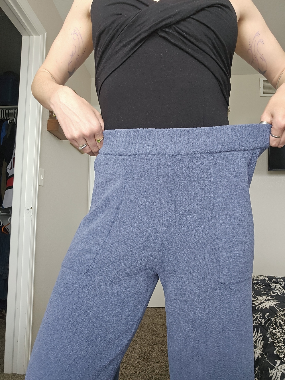 UGG Wide-Leg Knit Pants in Navy Blue - Picture 3 of 4